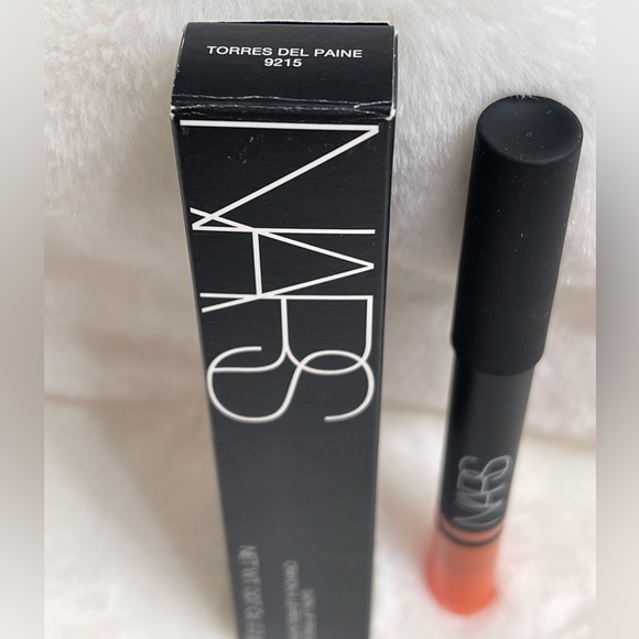 NARS Torres del Paine Satin Lip Pencil 👄✨ - Picture 6 of 7